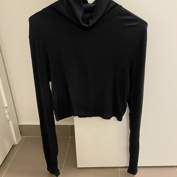 Aritzia Sunday Best Freshman Turtleneck - Size L - Black - Picture 3 of 4